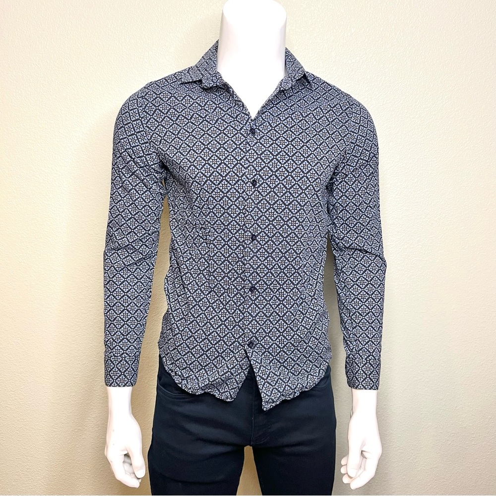H&M button-up dress shirt